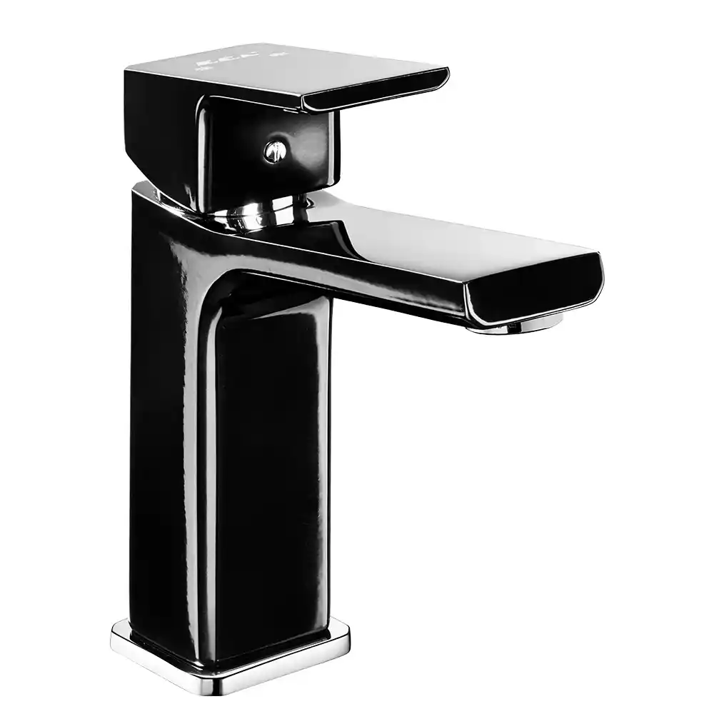 Siyah Krom Dekorasyonda Modern ve Şık Kullanım İpuçları ve Uygulama Örnekleri