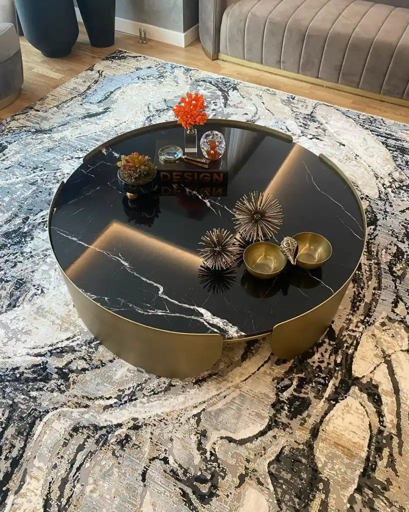 Siyah Mermer Sehpa ile Dekorasyonunuzu Şıklık ve Dayanıklıkla Tamamlayın