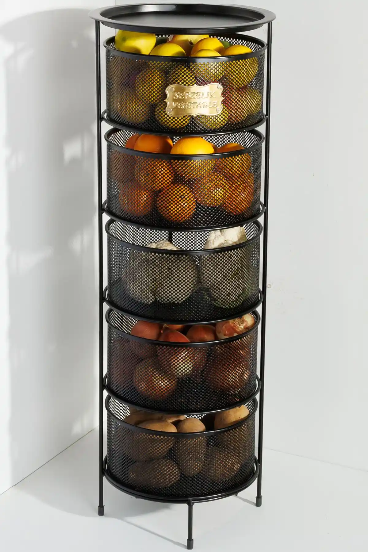 Siyah Metal Sebzelikler ile Modern ve Şık Mutfak Dekorasyonu Çözümleri