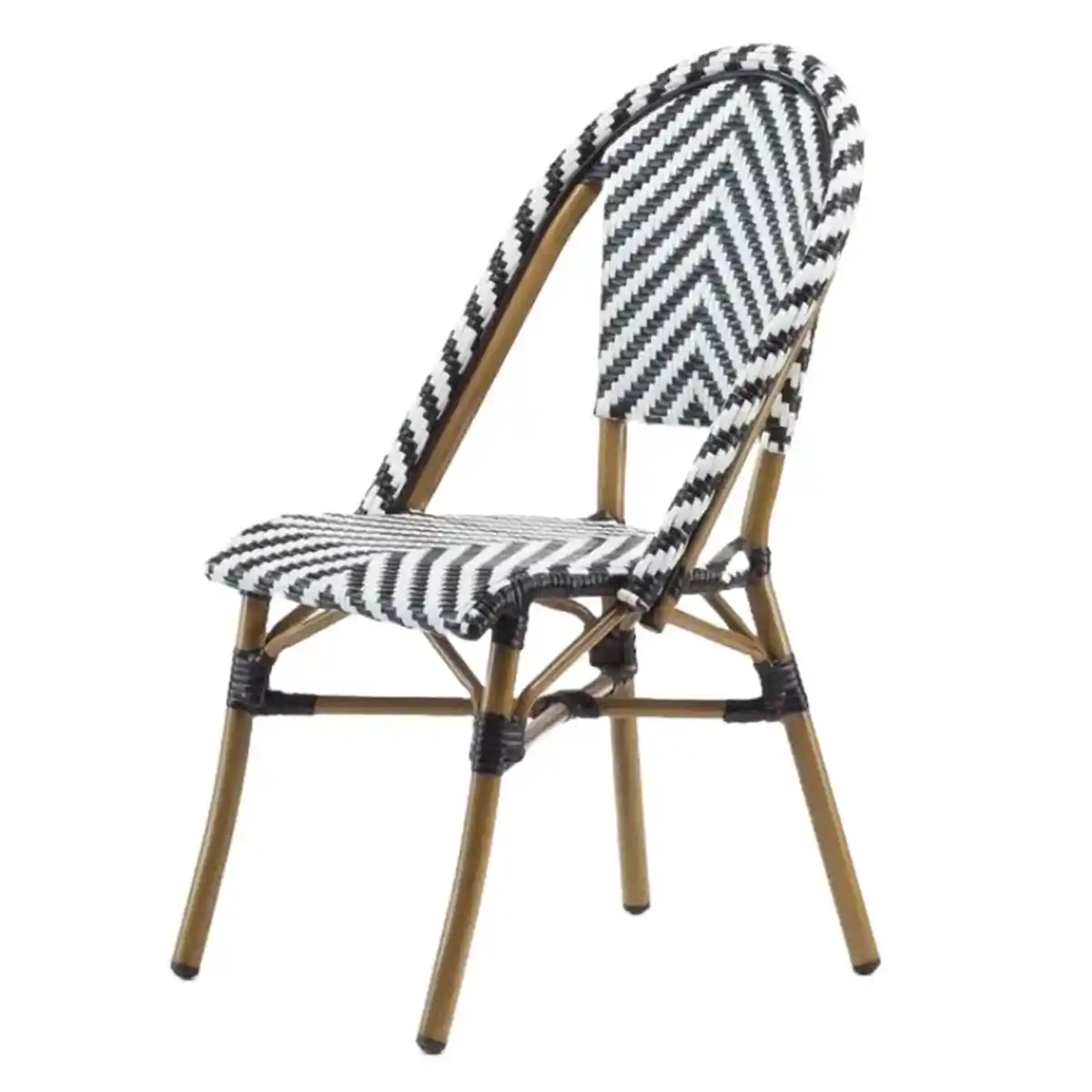 Siyah Rattan Sandalye ile Modern ve Şık Dekorasyon Çözümleri