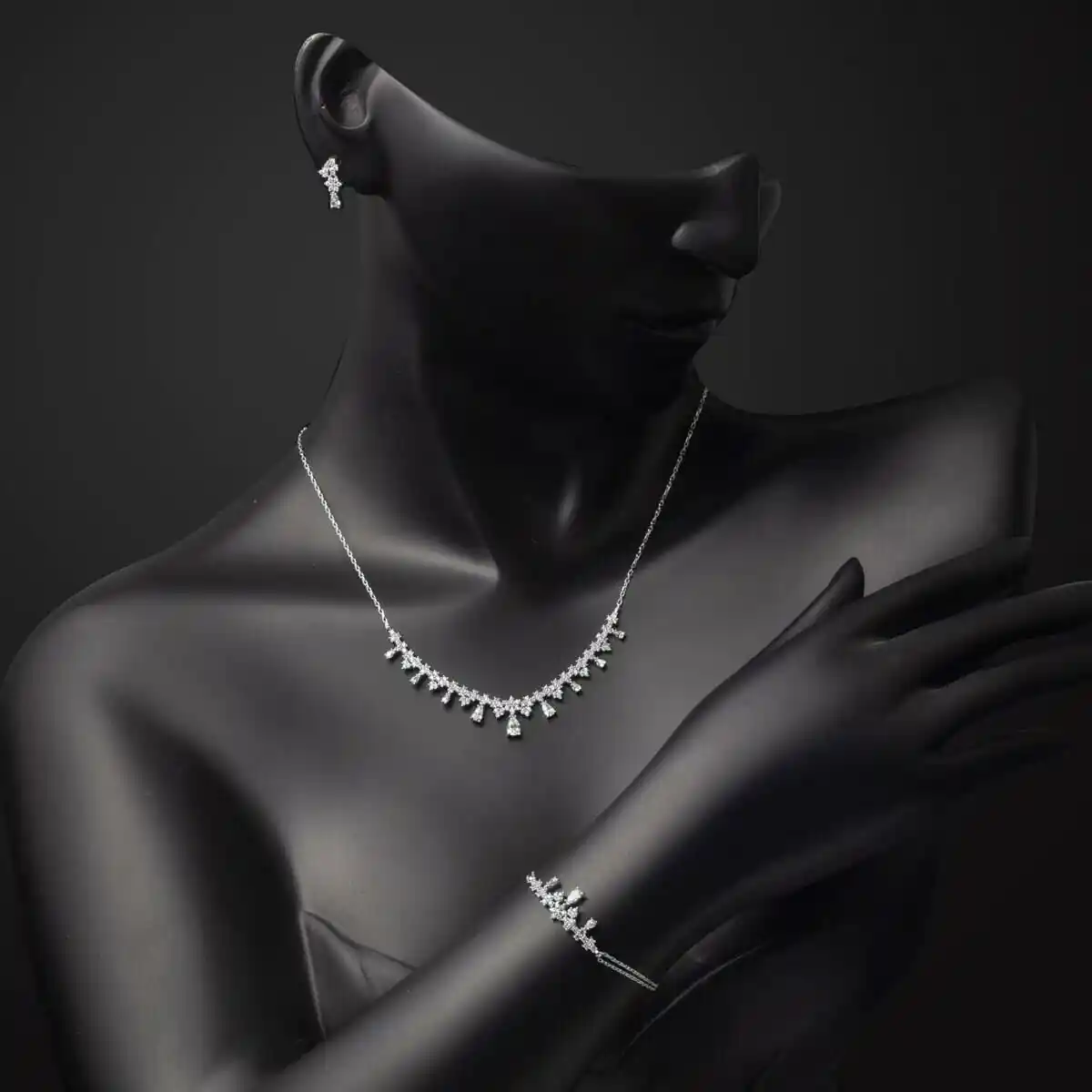 Söz ve Nişan Takı Setleri ile Dekorasyon Uyumunu Sağlama Rehberi