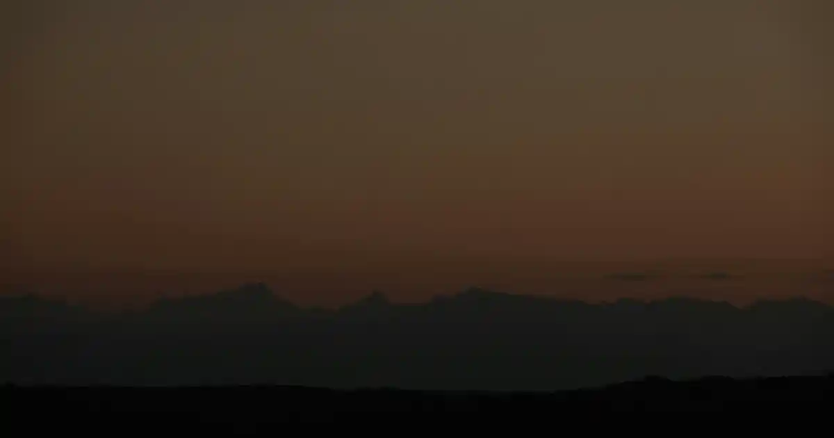 Su Geçirmez Yastık Alezi: Dayanıklı ve Estetik Dekorasyon Çözümü