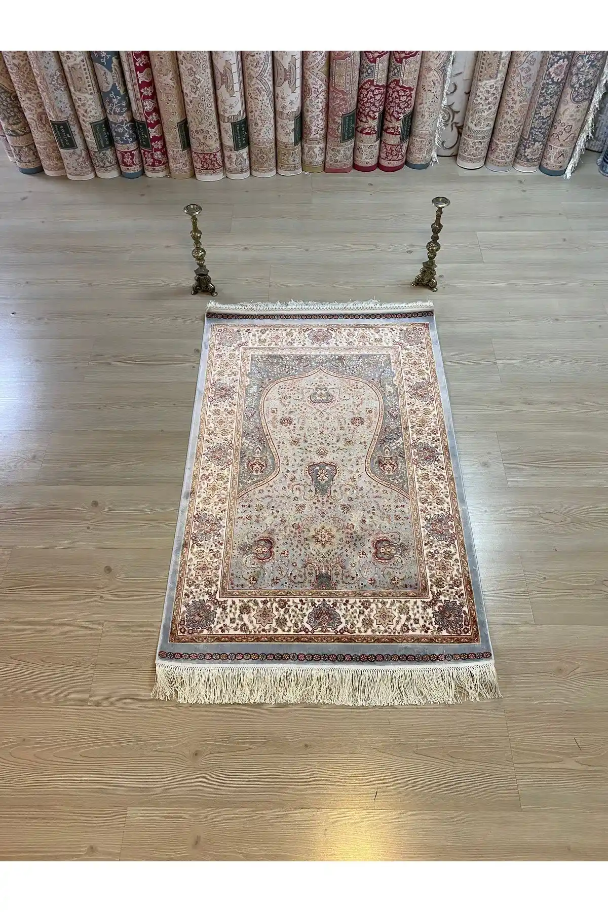 Su Yeşili Seccade Modelleri ile Dekorasyonunuza Ferah ve Zarif Bir Dokunuş