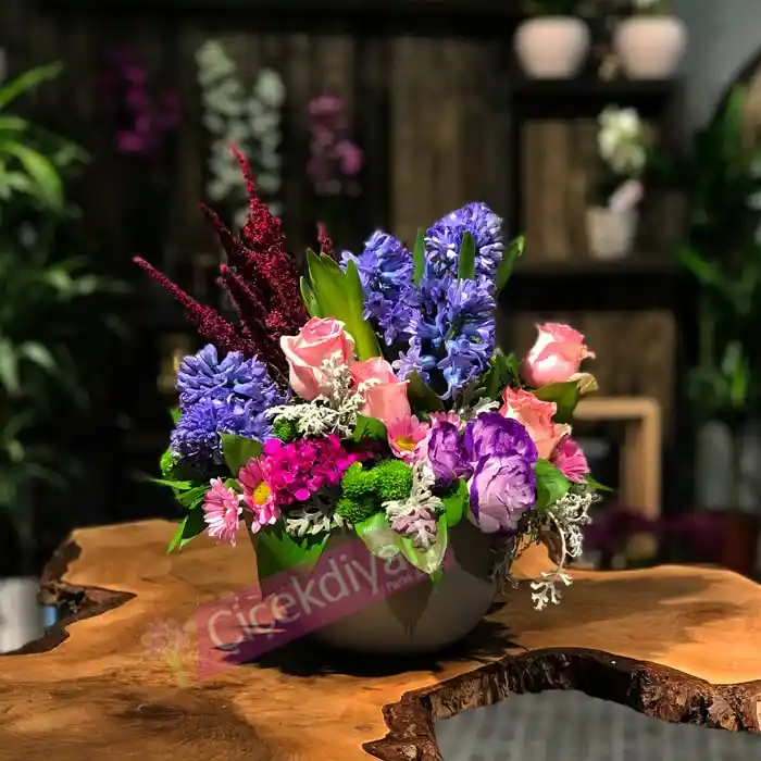 Sümbül Çiçek Sepetleriyle Dekorasyonda Zarafetin ve Doğallığın Şıklığı