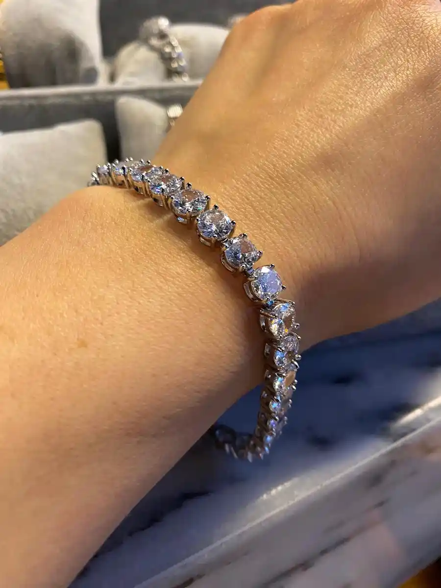 Swarovski Su Yolu Bileklikleri ile Dekorasyonda Zarafet ve Işıltı Yaratın