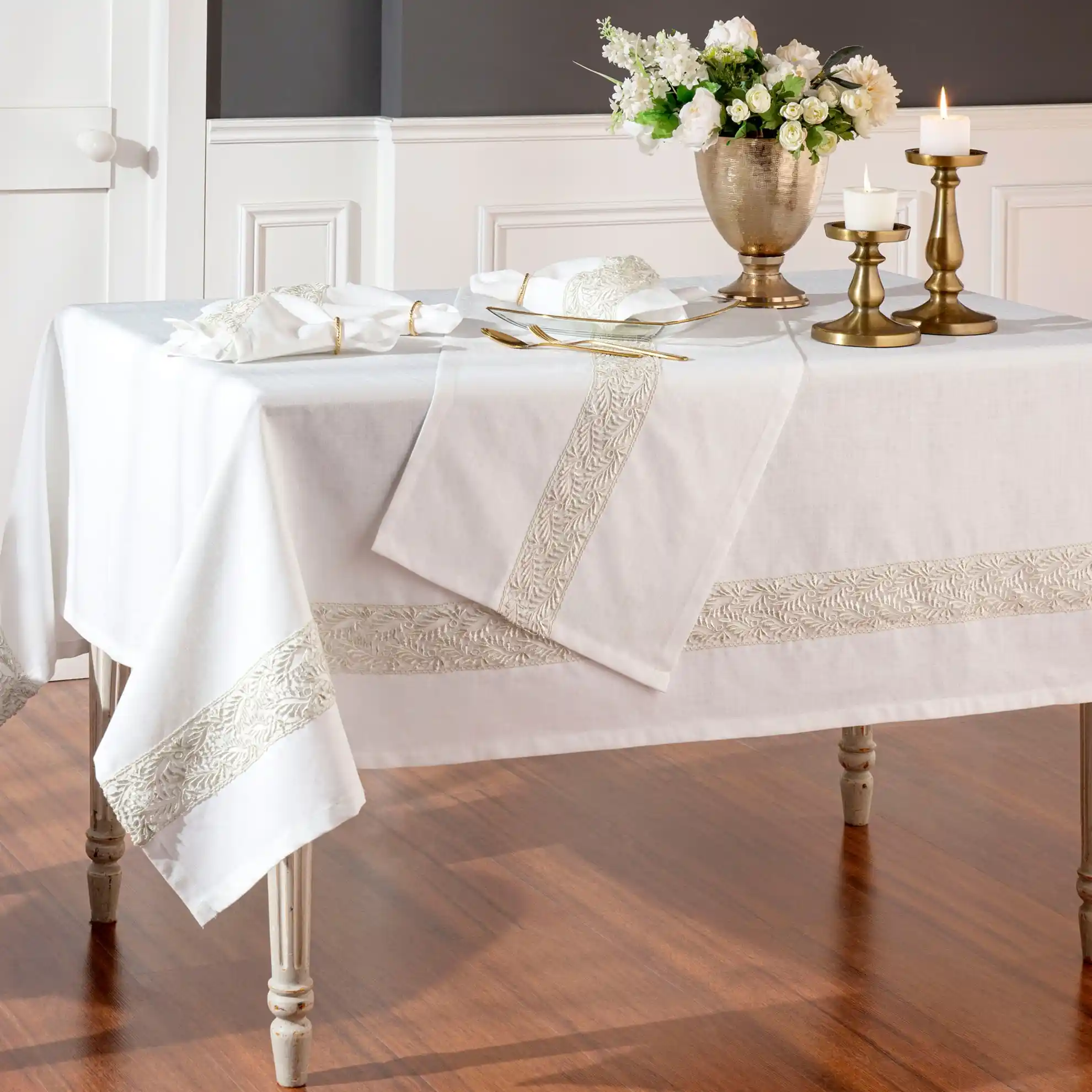 Taç Masa Örtüsü Setleri ile Dekorasyonda Zarafetin Anahtarları