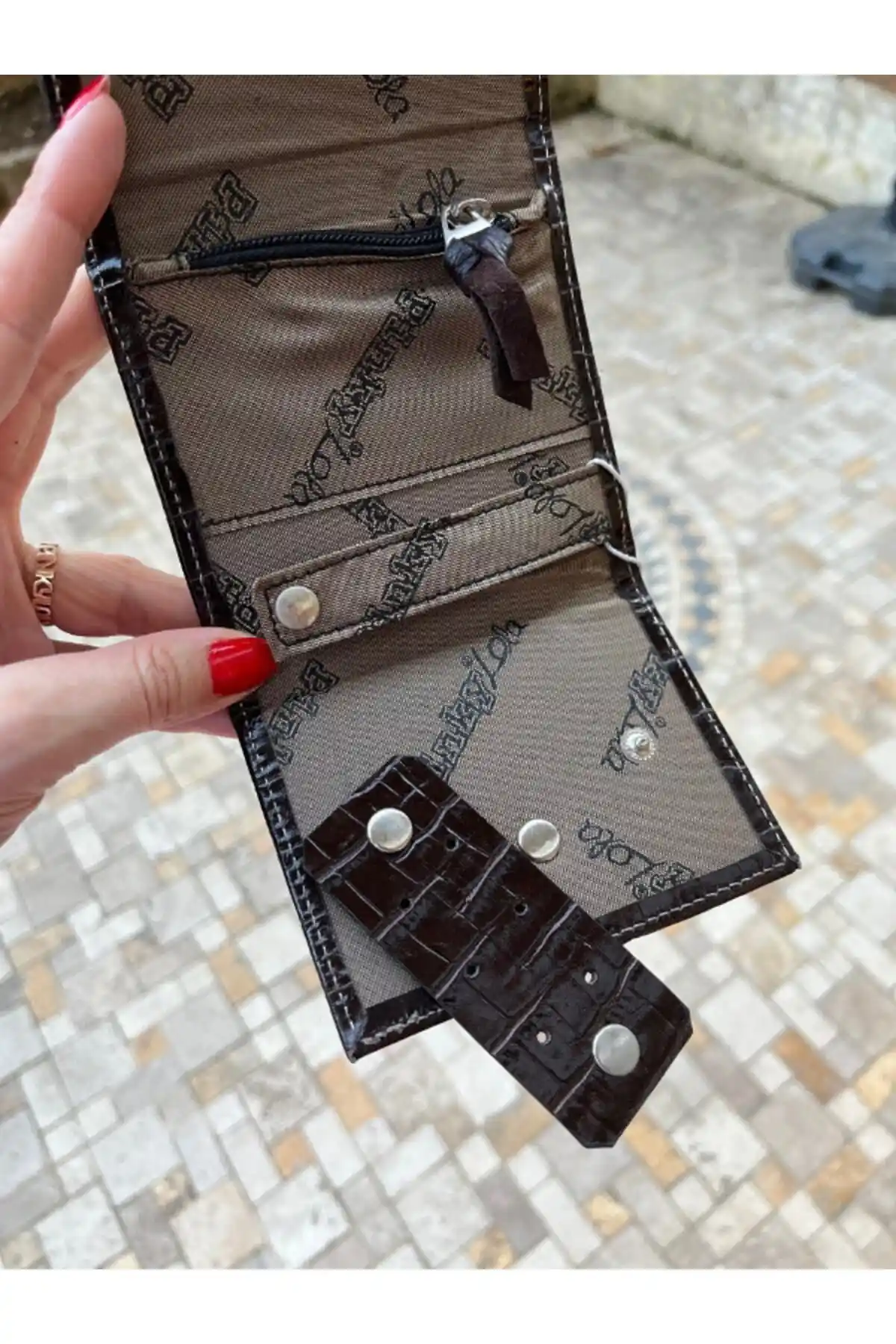 Takı Cüzdanlarıyla Dekorasyonda Şıklık ve Fonksiyonelliğin Buluşması