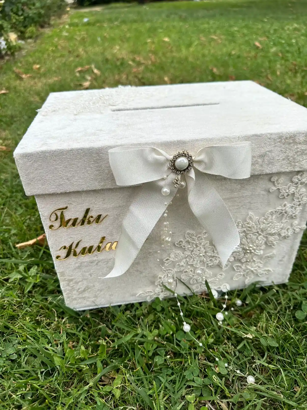 Takı San<dı>klarının Dekorasyondaki Yeri ve Seçiminde Dikkat Edilmesi Gerekenler