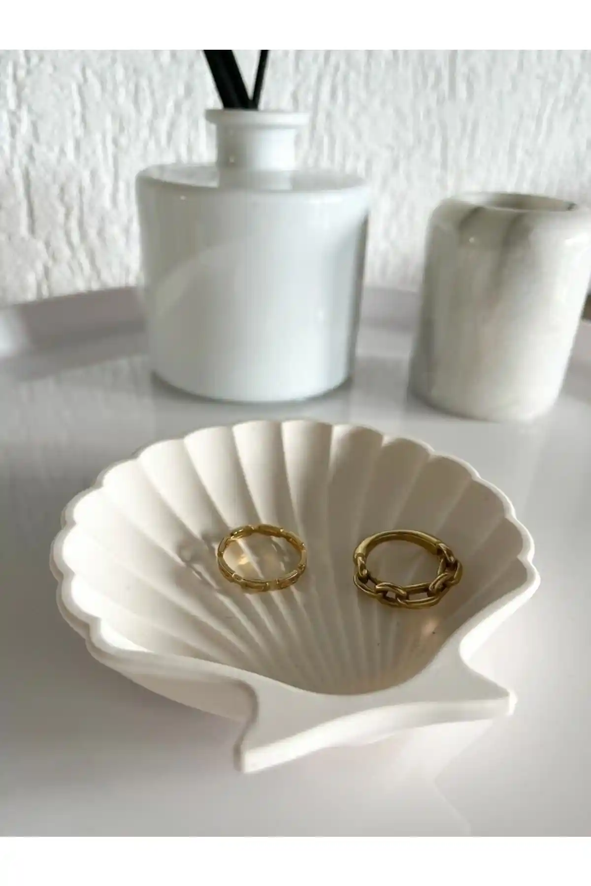 Takı Tabağı Dekorasyonunda Zarif ve Şık Detaylarla Stil Yaratma Rehberi