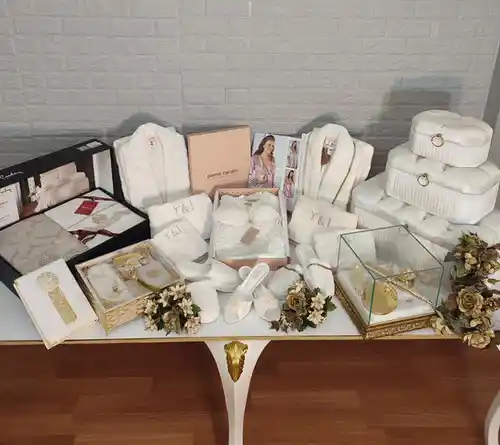 Tam Takım Çeyiz Setleri ile Evinizi Şık ve Uyumlu Hale Getirin