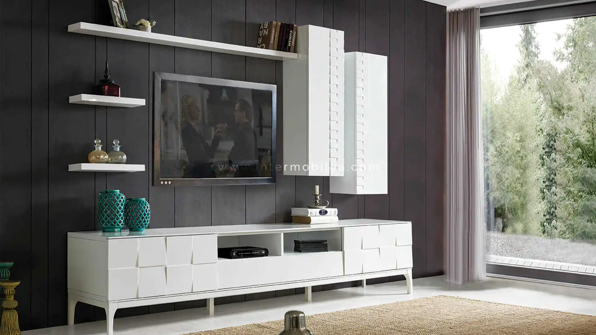 Tasarım Ödüllü TV Üniteleriyle Evinize Şıklık ve Fonksiyonellik Katın