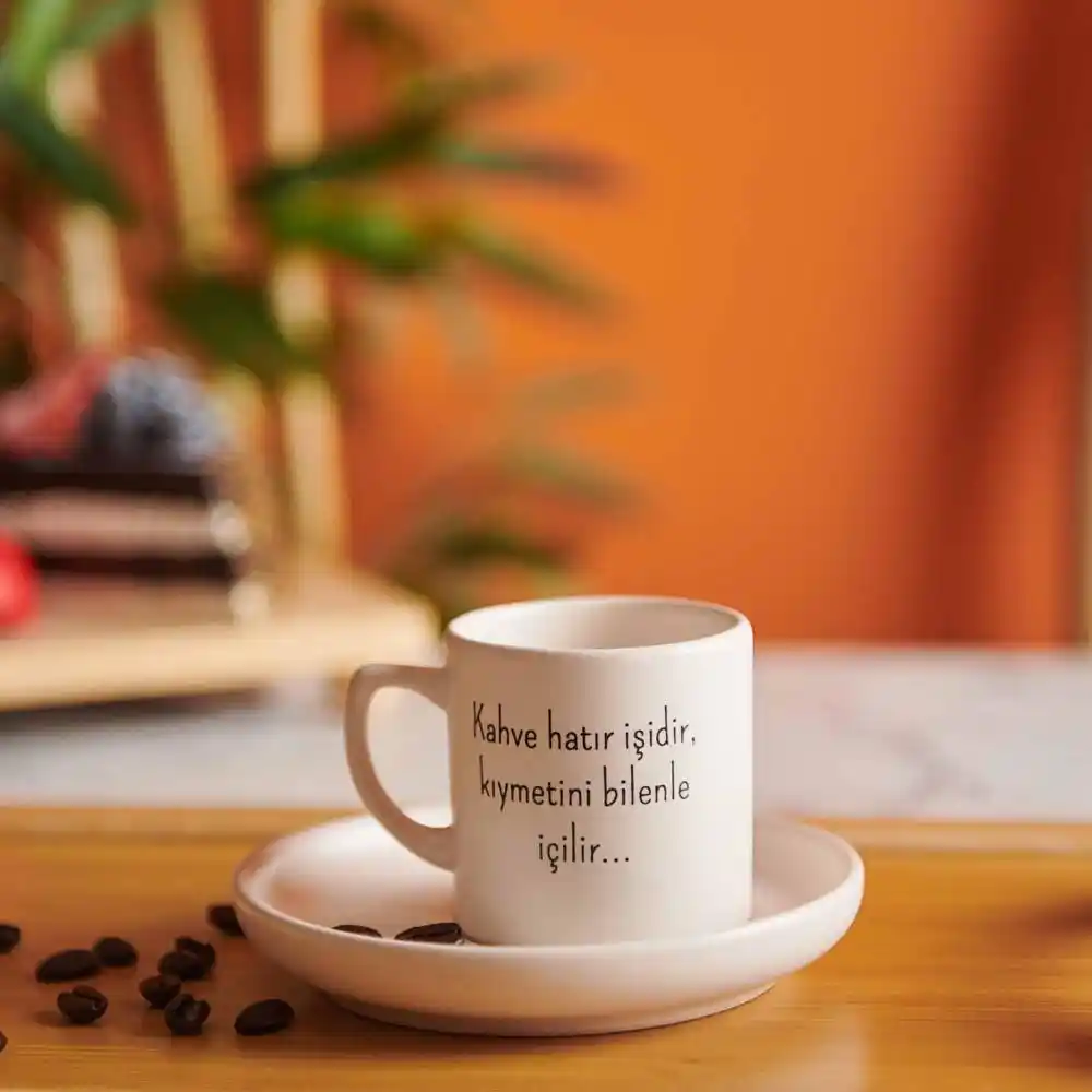 Tasarımlı Kahve Fincanlarıyla Dekorasyonunuzu Zenginleştirin ve Kendinizi Yansıtın