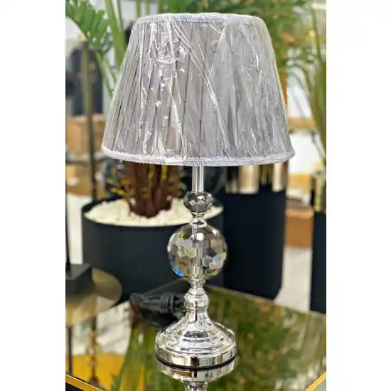 Taşlı Abajurlar ile Modern ve Şık Dekorasyon Çözümleri 75-90 Karakter