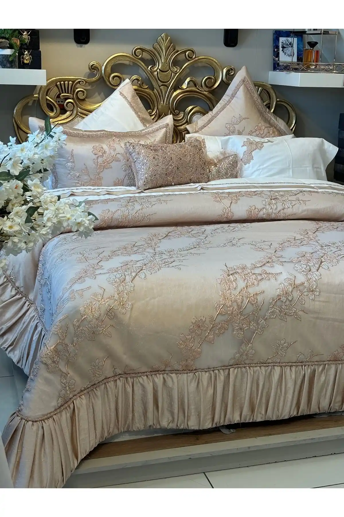 Taşlı Yatak Örtüsü ile Ev Dekorasyonunuzu Şıklık ve Doğallıkla Geliştirin