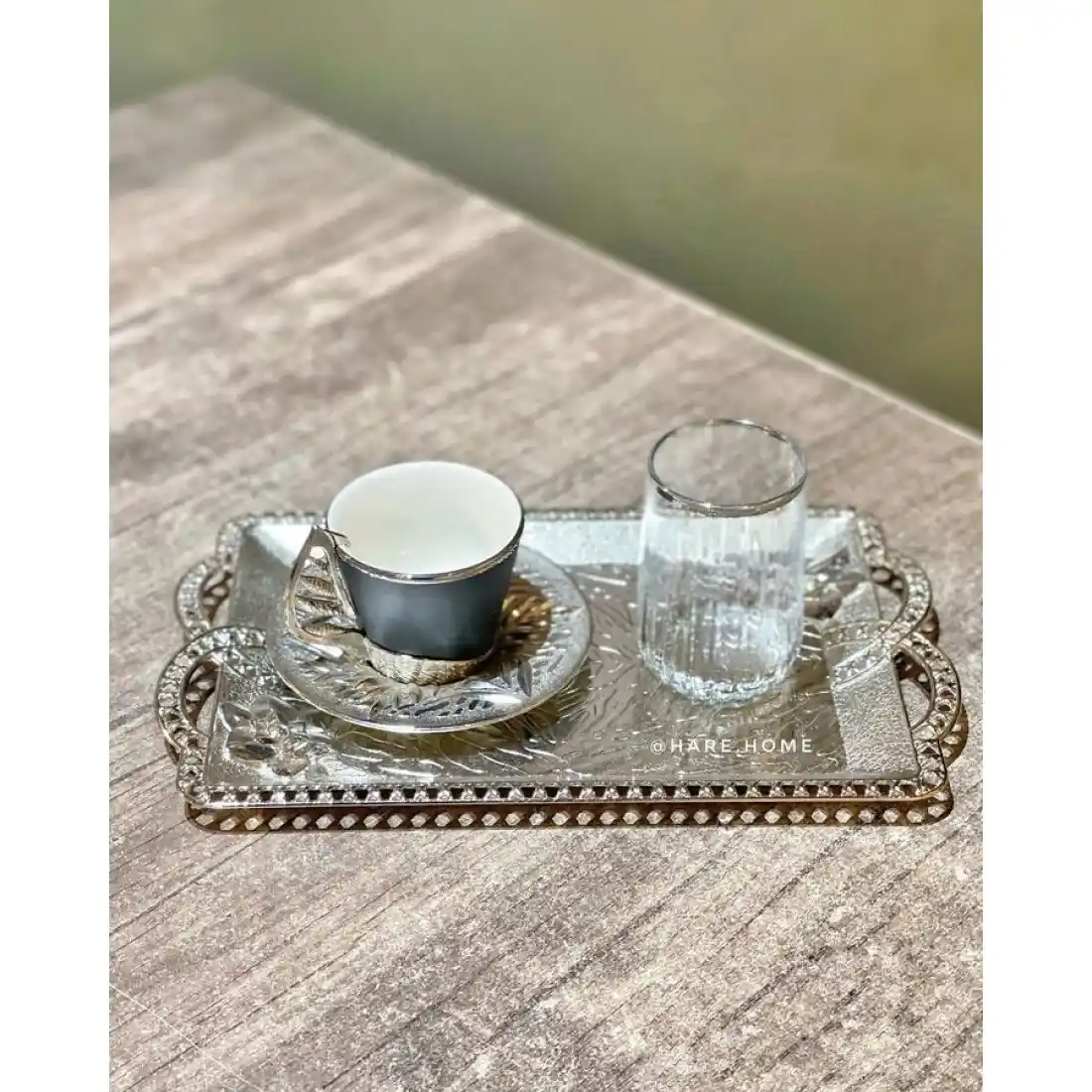 Tek Kahve Fincanı ile Dekorasyonda Şıklık ve İşlevsellik Nasıl Kullanılır