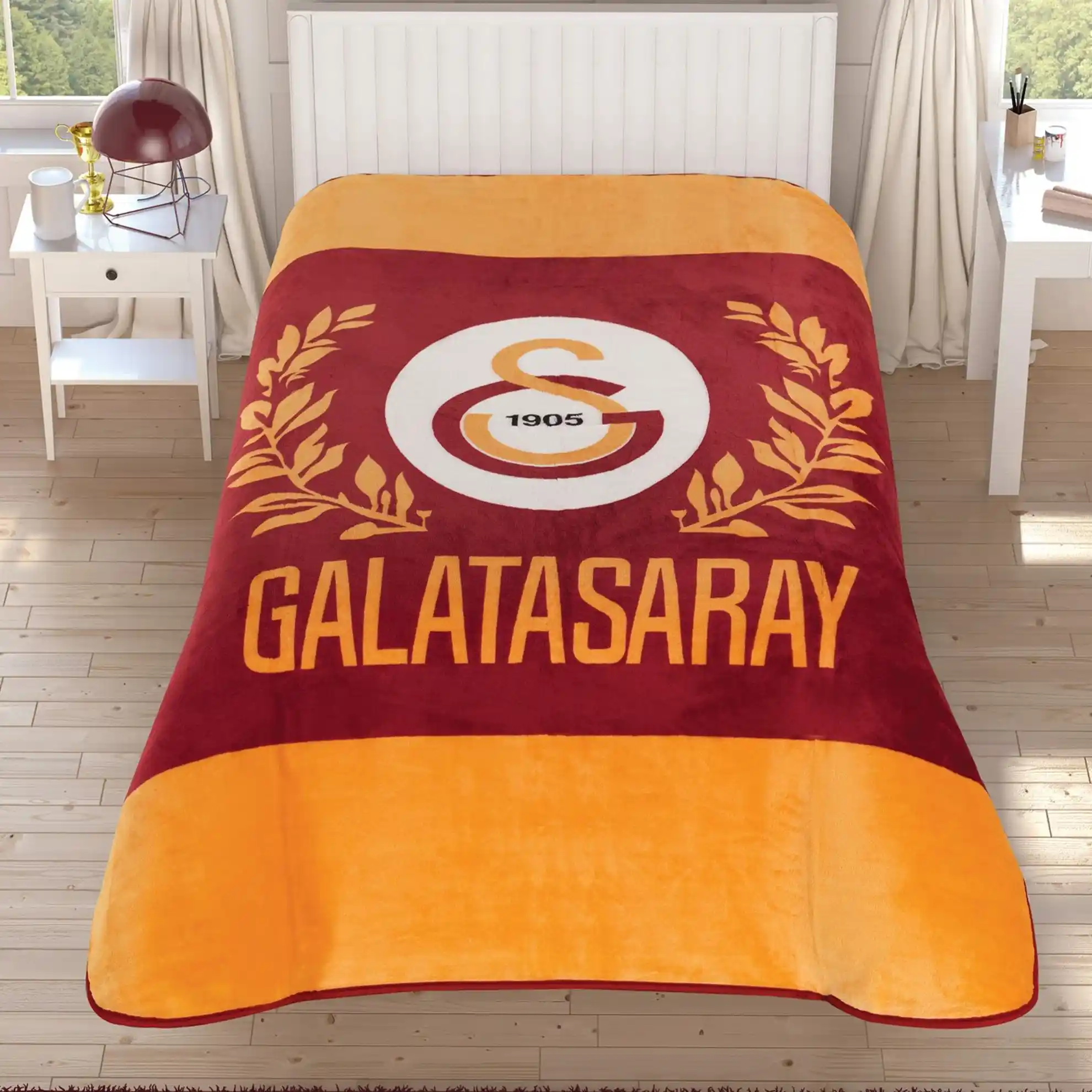 Tek Kişilik Galatasaray Battaniyesi ile Evinize Şıklık ve Konfor Katın