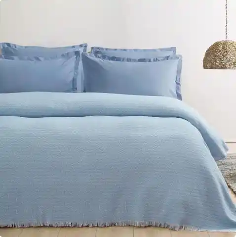 Tek Kişilik Pike ile Yatak Odası Dekorasyonunuzu Yenileyin Konfor ve Şıklık Bir Arada