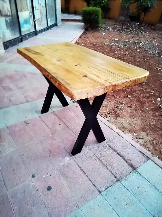 Tek Parça Kütük Masa ile Doğal ve Şık Dekorasyon Çözümleri