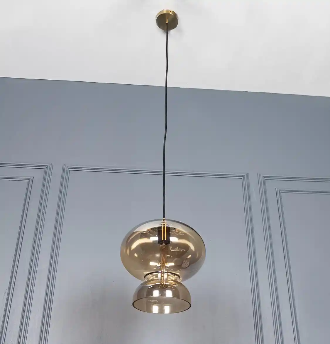 Tekli Cam Avize Modelleri ve Dekorasyonda Zarif Aydınlatma Çözümleri