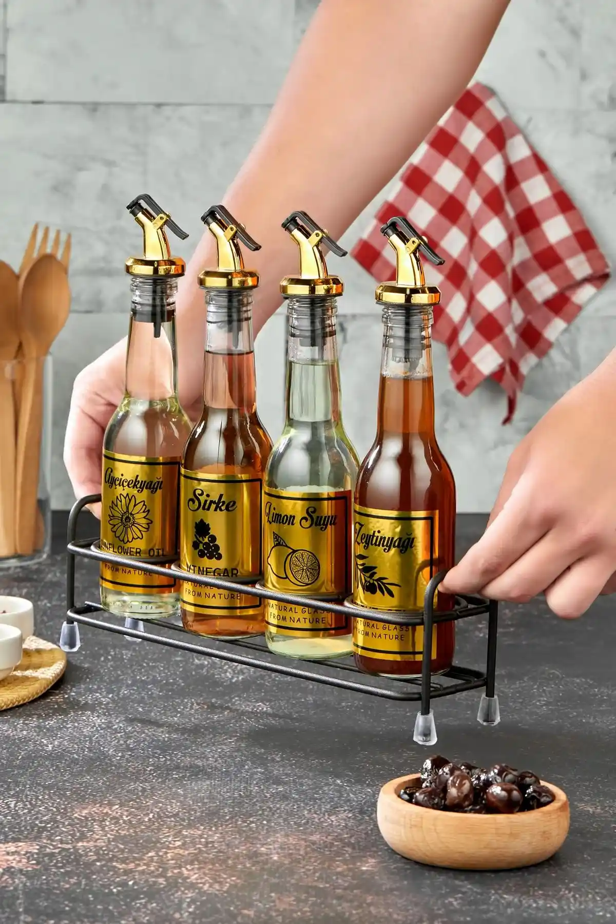 Tezgah Üstü Yağdanlıklar ile Modern ve Şık Mutfak Dekorasyonu Rehberi