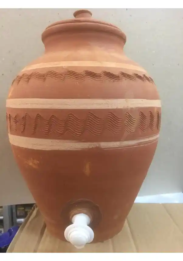 Toprak Testisi ile Doğal ve Şık Dekorasyon İpuçları ve Kullanım Alanları