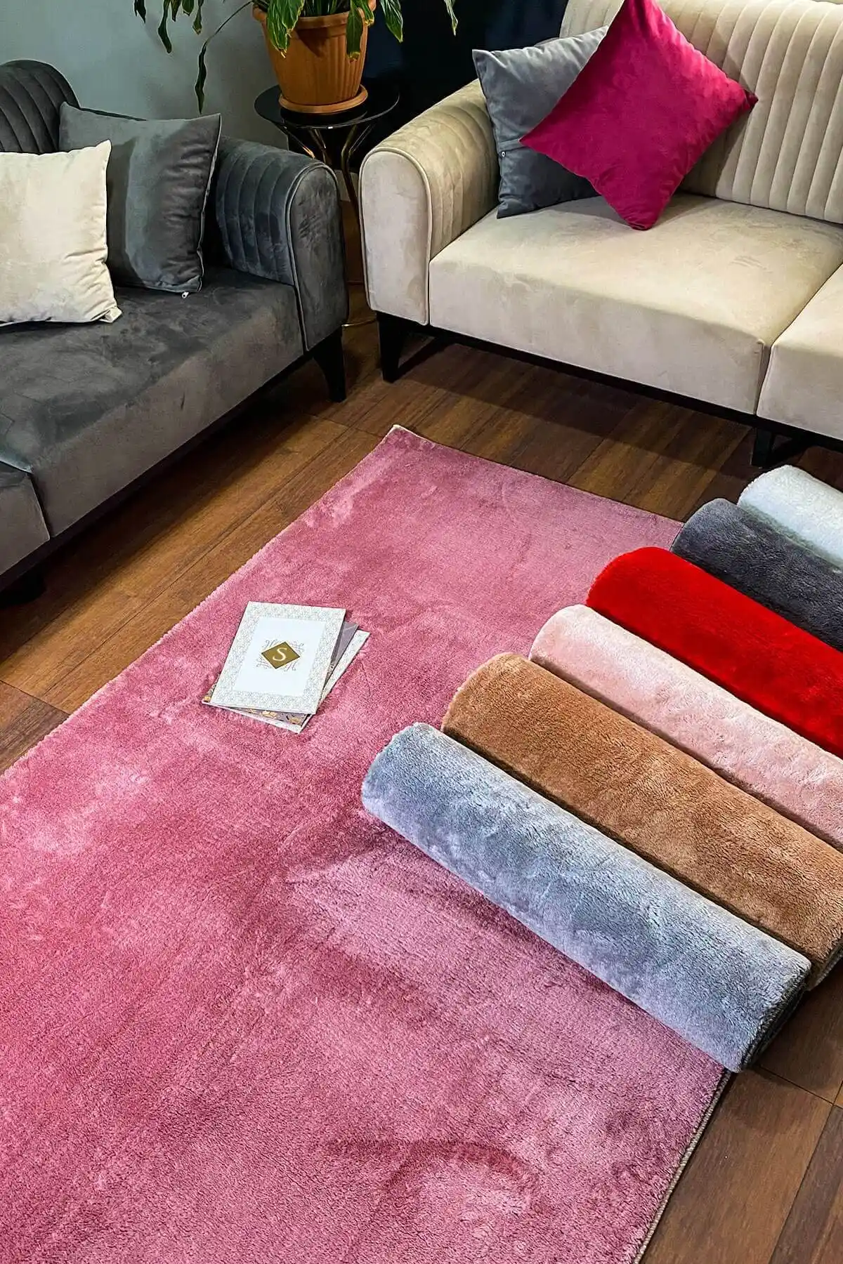 Toz Pembe Halı Modelleri ve Dekorasyonda Kullanım İpuçları