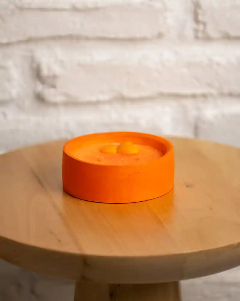 Turuncu Mumların Dekorasyondaki Yeri ve Sıcak Atmosfer Yaratma İpuçları