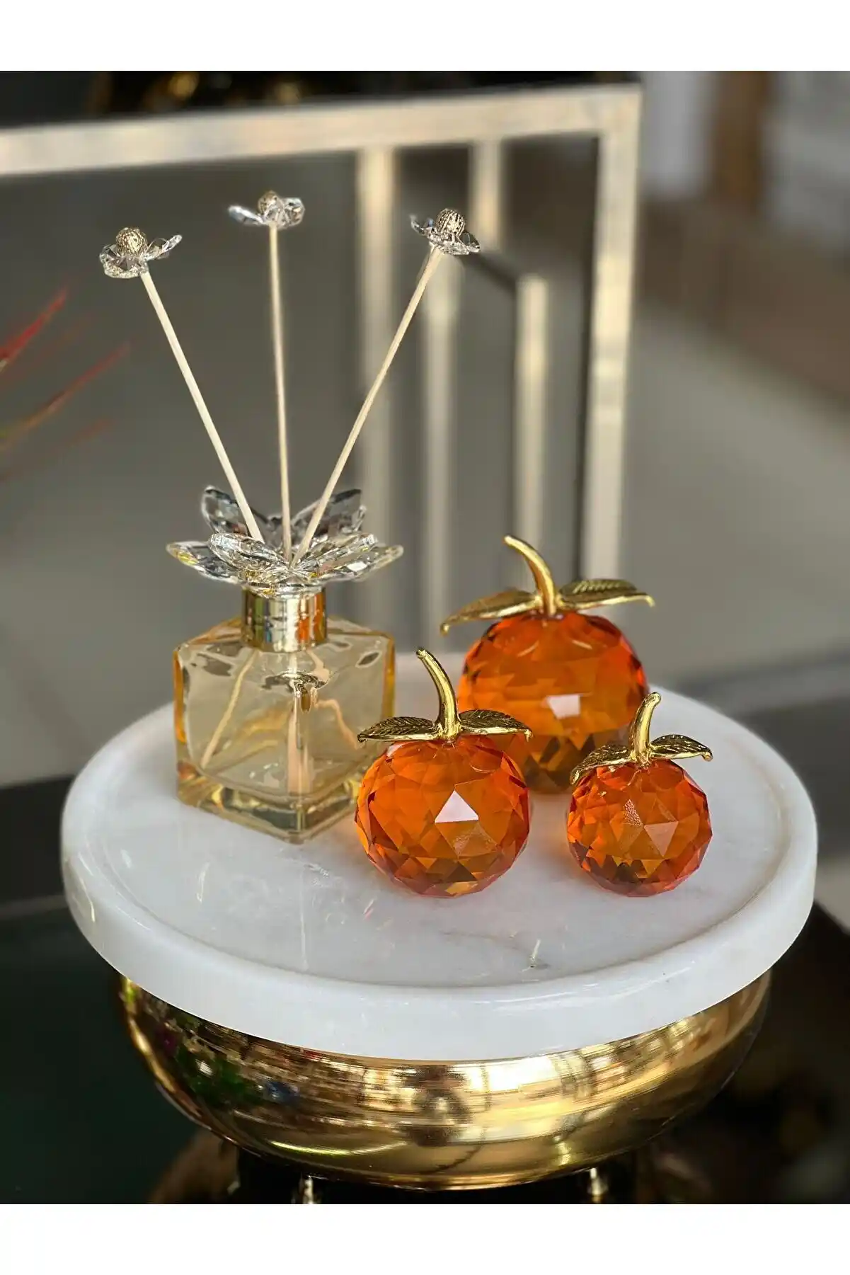 Turuncu Obje ile Dekorasyonda Canlılık ve Sıcaklık Yaratma Yöntemleri