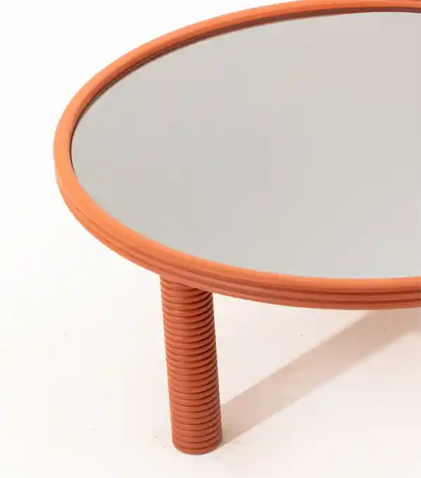 Turuncu Orta Sehpa ile Dekorasyonunuza Canlılık ve Şıklık Katın