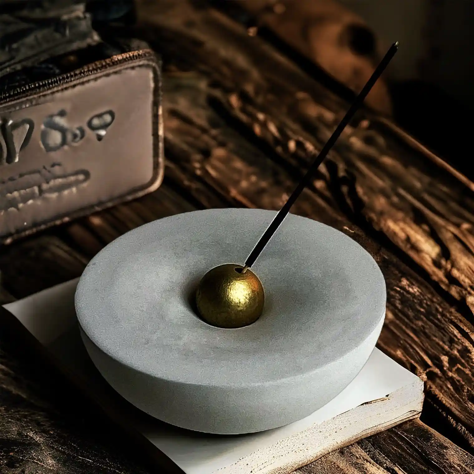 Tütsülükler: Dekoratif ve Atmosfer Yaratıcı Şık Objeler ve Kullanım İpuçları