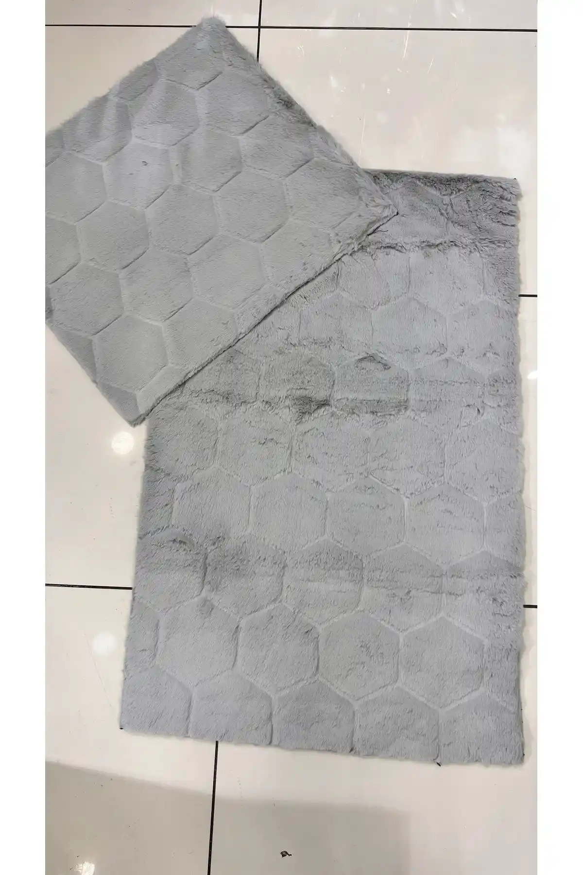 Tüylü Paspaslar ile Ev Dekorasyonunda Sıcaklık ve Şıklık Yaratmanın Yolları