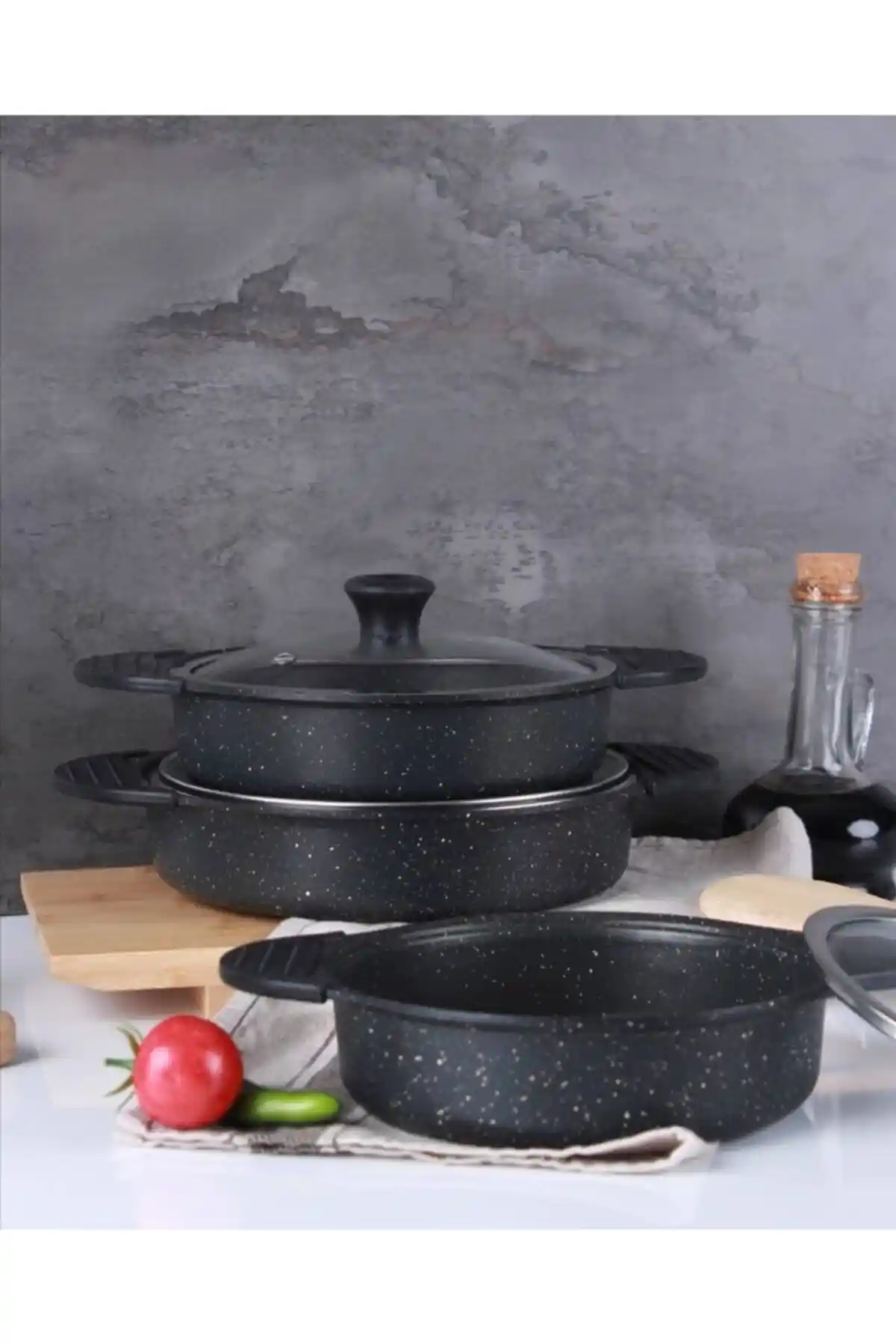 Üçlü Döküm Sahan Setleri ile Mutfakta Şıklık ve Dayanıklılık Artışı