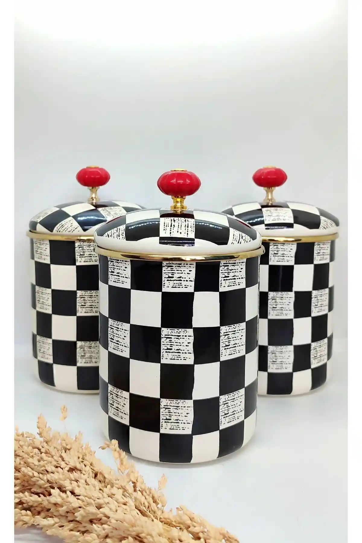 Üçlü Porselen Kavanoz Setleri ile Modern ve Şık Mutfak Dekorasyonu