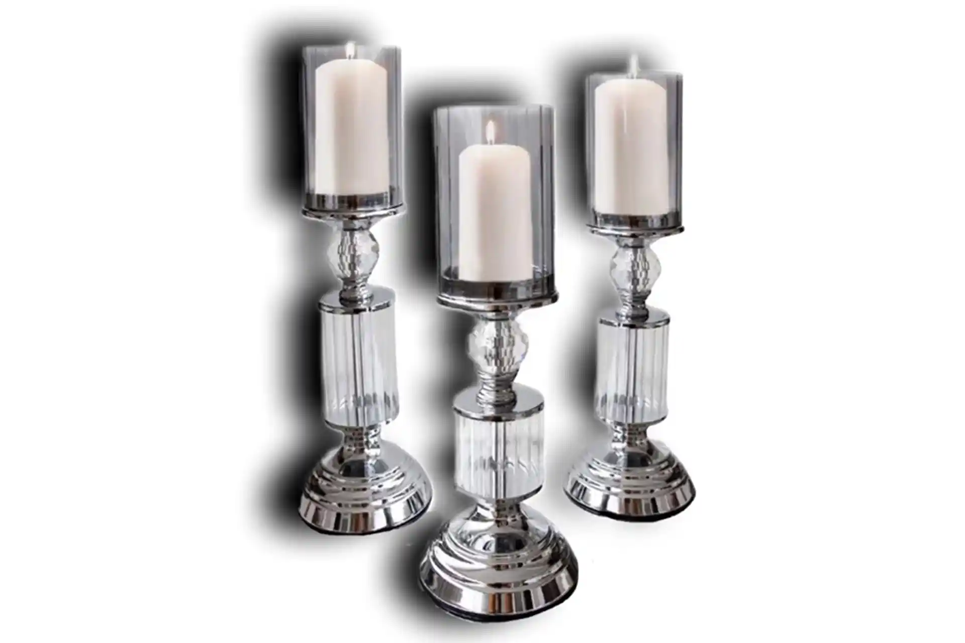 Üçlü Şamdanlar ile Dekorasyonunuza Zarif ve Şık Dokunuşlar Ekleyin