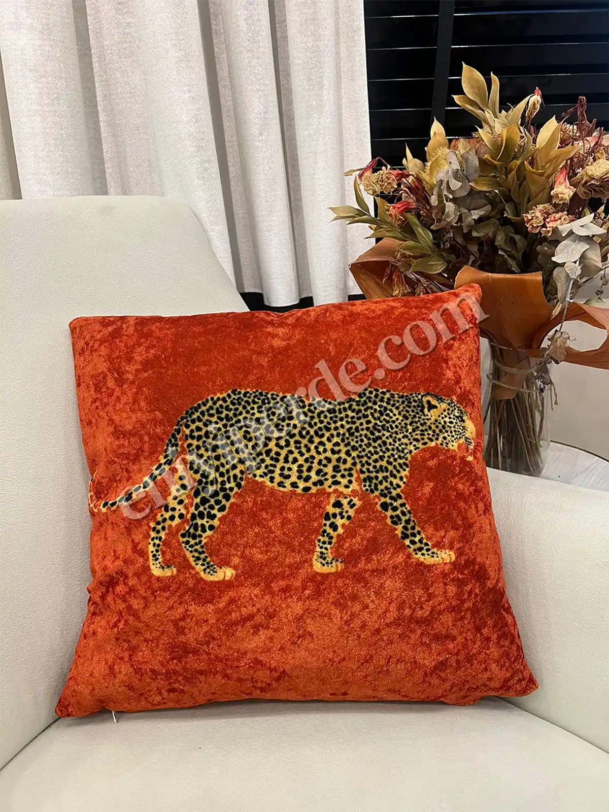 Ucuz Kırlent Kılıfı ile Dekorasyonda Ekonomik ve Şık Dokunuşlar