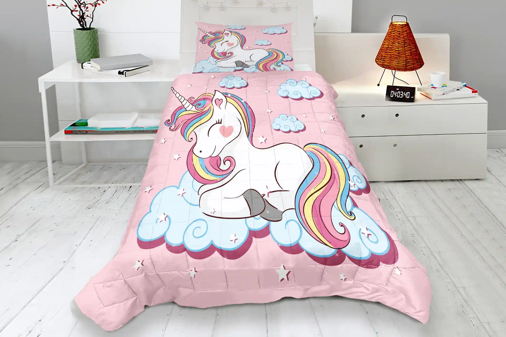 Unicorn Yatak Örtüsü ile Çocuk Odalarına Masalsı ve Renkli Dokunuşlar