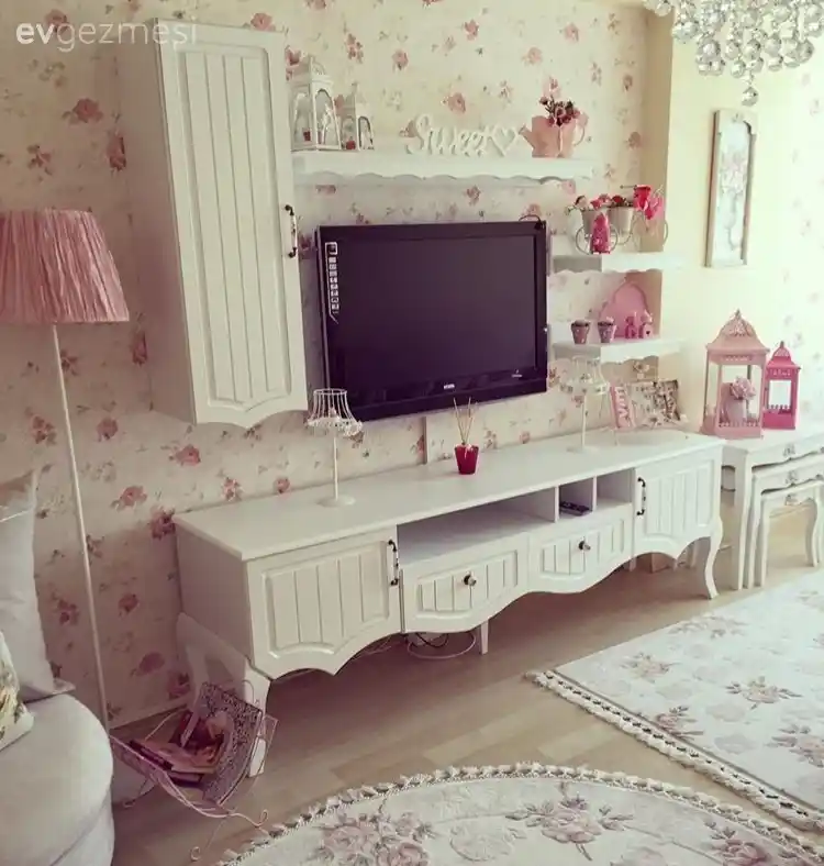 Ünite Dekor Objeleri ile Mekanlara Şıklık ve Fonksiyonellik Katma Rehberi