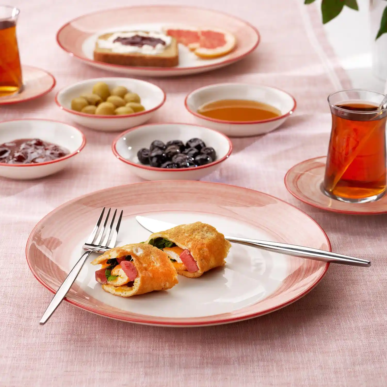 Uygun Kahvaltı Takımı Seçerken Dikkat Edilmesi Gerekenler ve Dekorasyon Uyumları