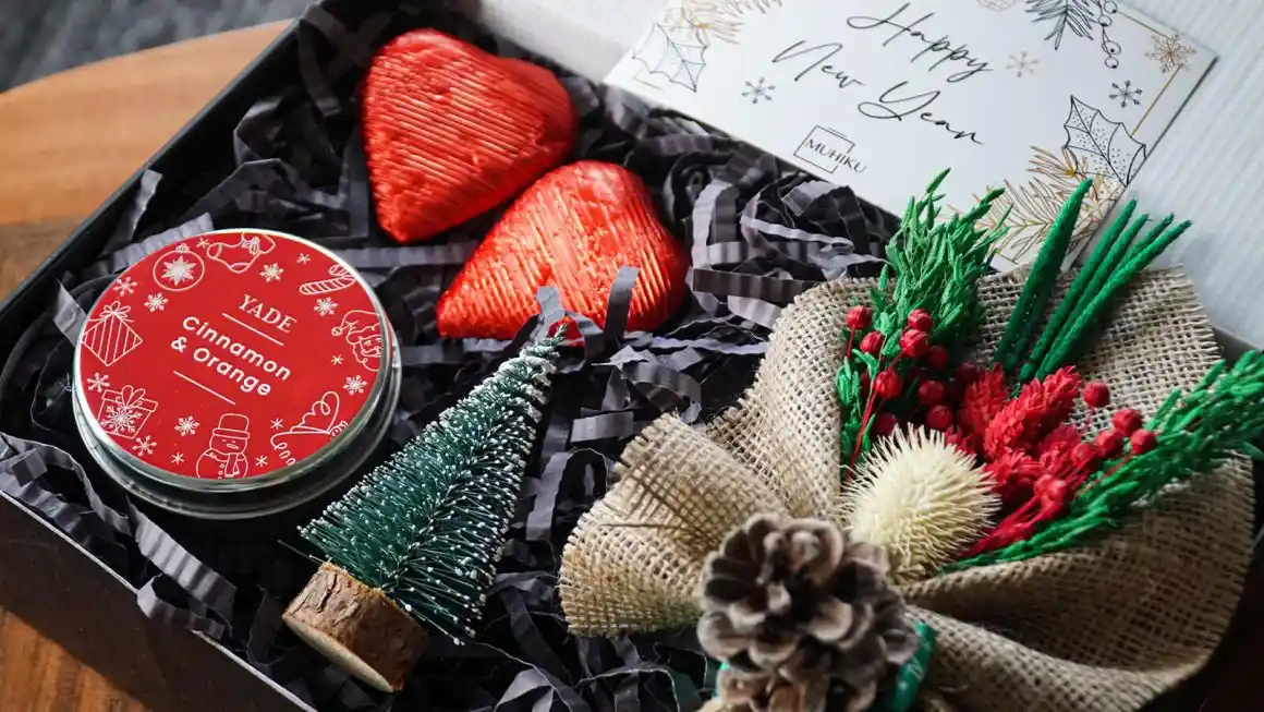 Uygun ve Şık Yılbaşı Dekorasyon Fikirleri ile Evlerinizi Renklendirin