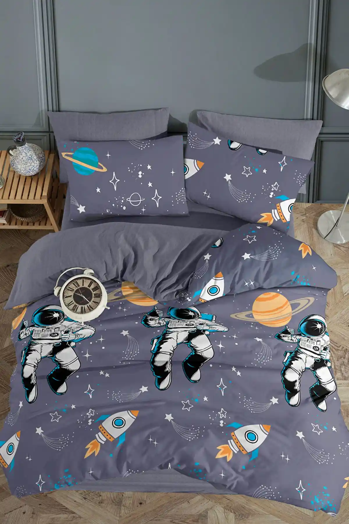 Uzay Desenli Nevresim Takımlarıyla Yatak Odalarınıza Kozmik Atmosfer Katın