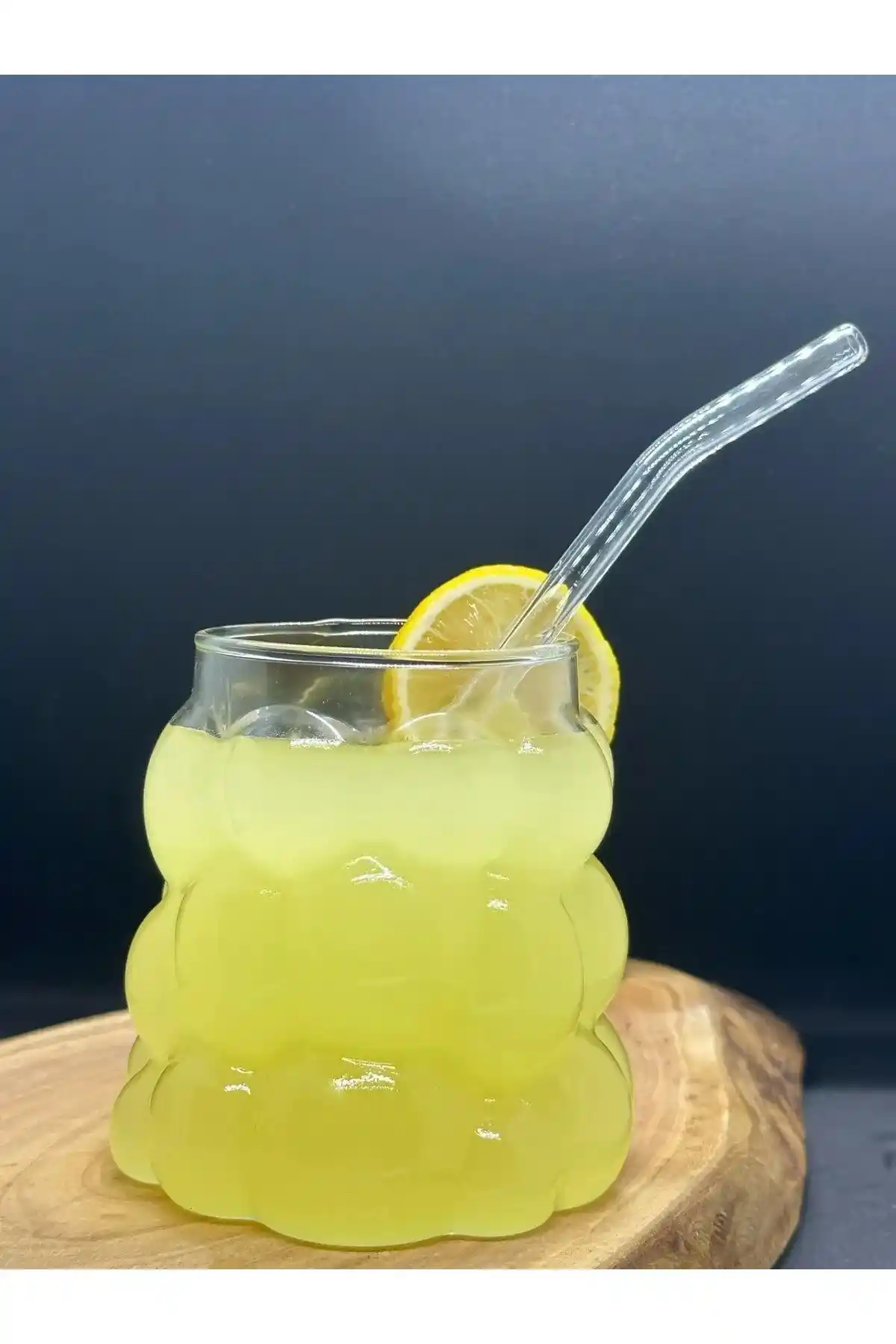 Üzüm Bardakları ile Dekorasyonun Zarif ve Fonksiyonel Birleşimi