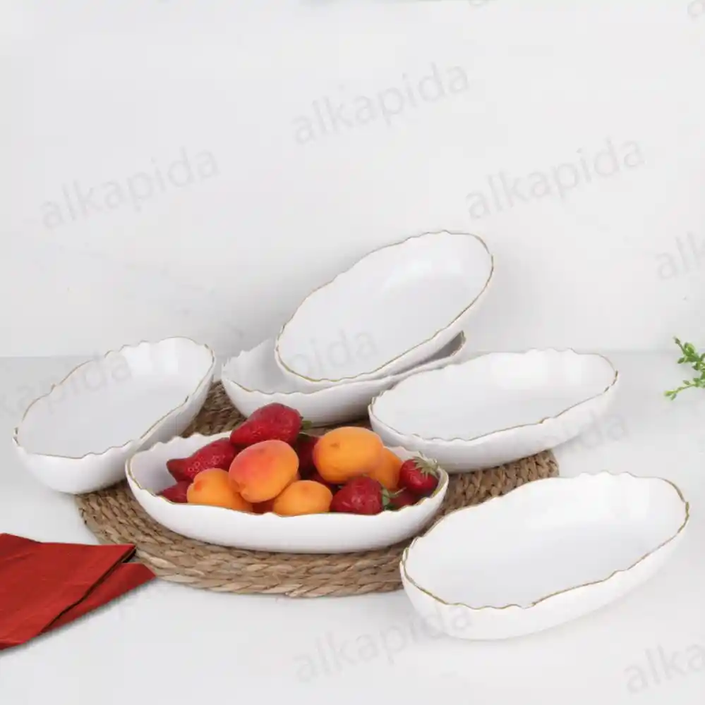 Uzun Kayık Tabaklar ile Modern ve Şık Sofralar Yaratmanın Yolları