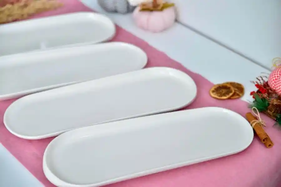 Uzun Servis Tabağı Seçenekleri ve Dekorasyonda Kullanım İpuçları