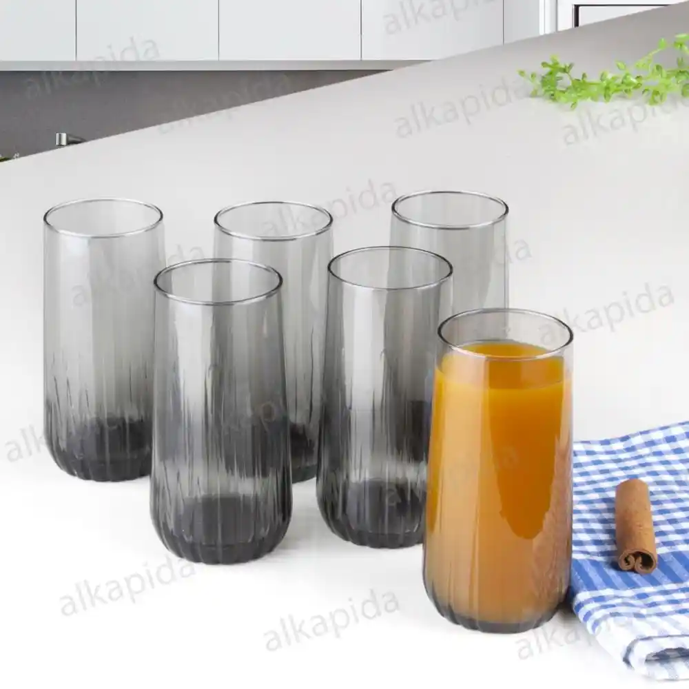 Uzun Su Bardağı ile Dekorasyonda Şıklık ve Fonksiyonelliği Bir Arada Sağlayın