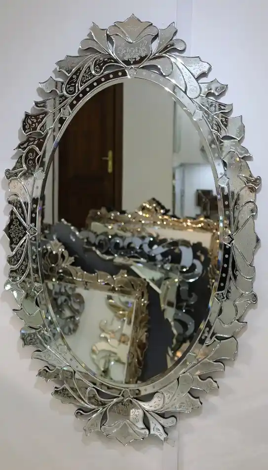 Venedik Aynası ile Dekorasyonda Zarafet ve Sanatın Buluşması