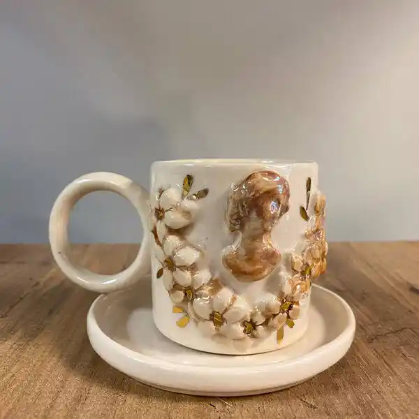 Vintage Kupa ile Dekorasyonda Zamansız Şıklık ve Sıcak Atmosfer Yaratma