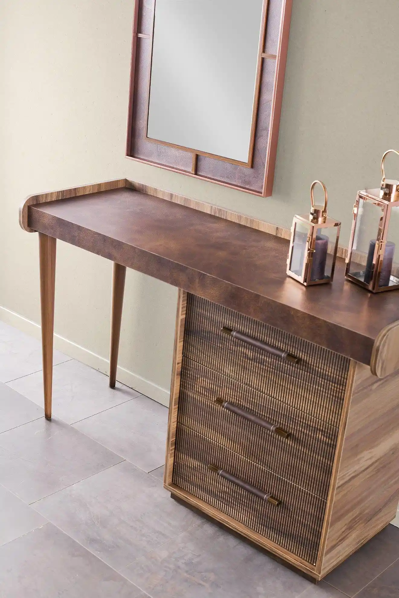 Vintage Şifonyer Seçenekleri ve Dekorasyonda Kullanım İpuçları