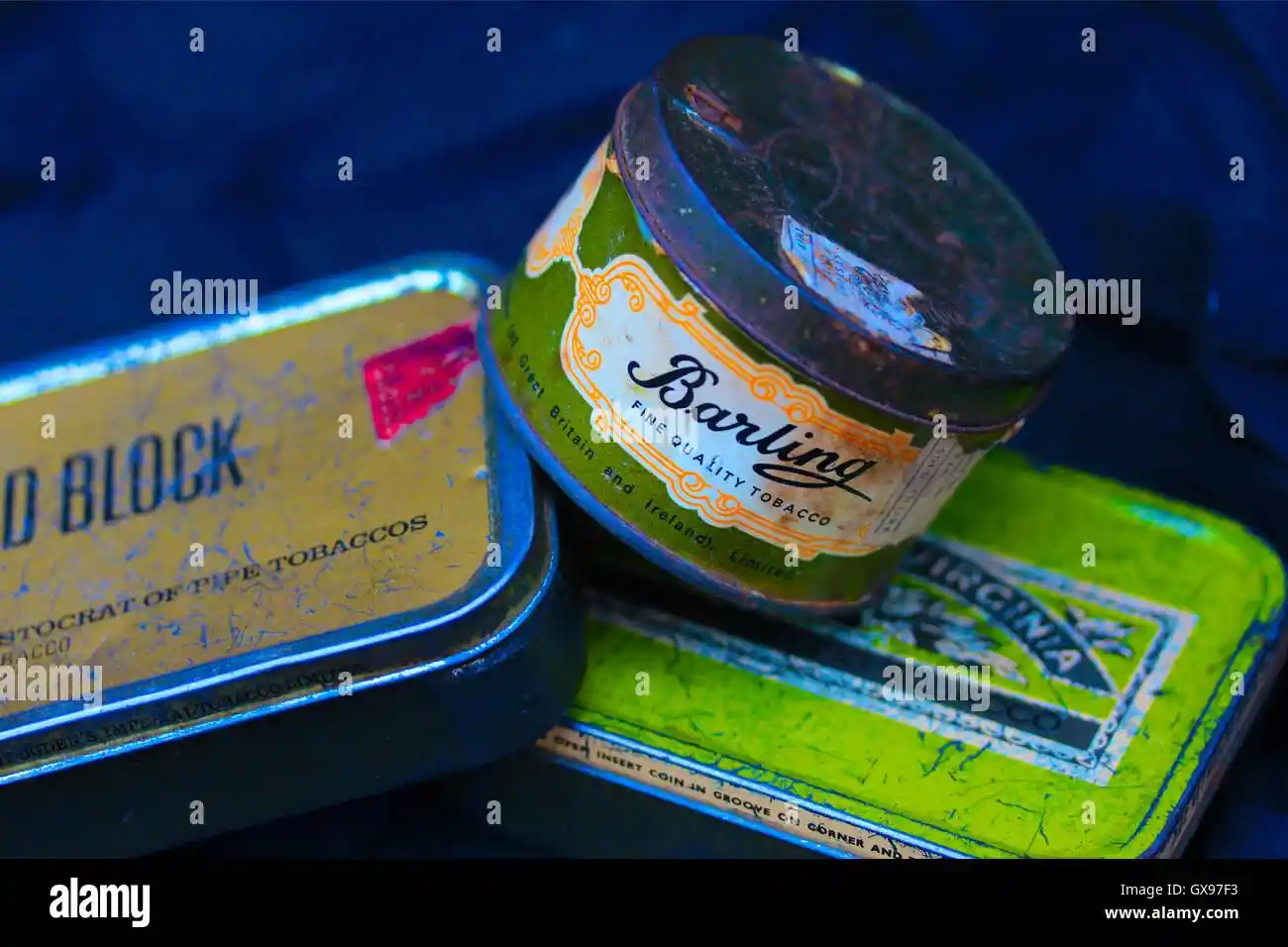 Vintage Tabaklarla Zamansız Dekorasyon: Estetik ve Tarih Dolu Seçenekler