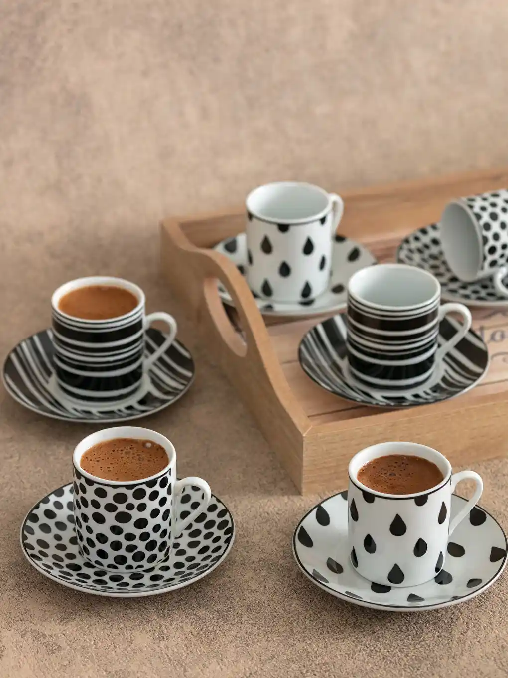 Waikiki fincanlar ile ev dekorasyonunda tropikal ve özgün atmosfer yaratma rehberi