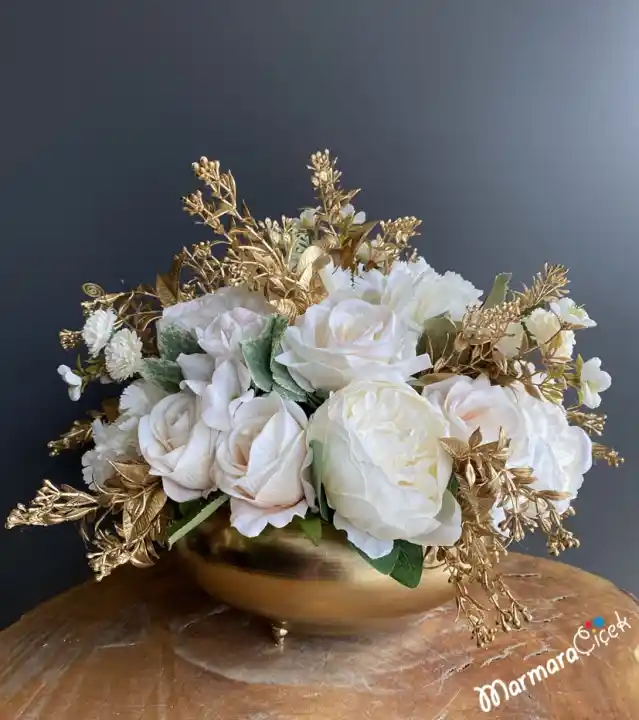 Yapay Çiçeklerle Dekorasyonun Avantajları ve Farklı Modelleri Hakkında Bilgi